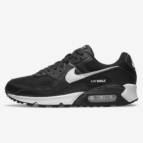 Nike Shoes - Nike Air Max 90
